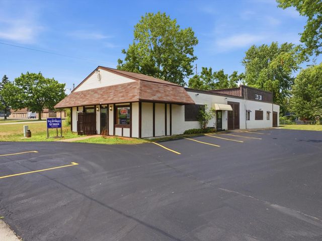 4326 Michigan Ave, Manitowoc