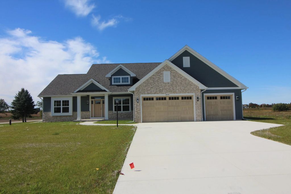 2034 Highland Way, Yorkville