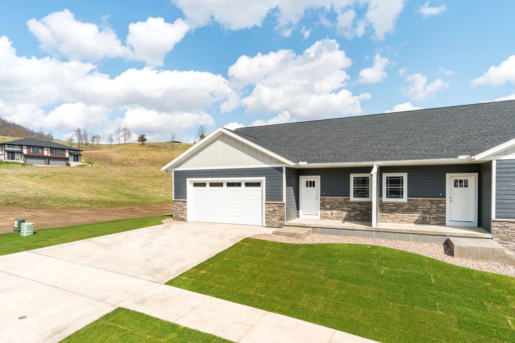 4060 Brooke Elizabeth Dr, Onalaska