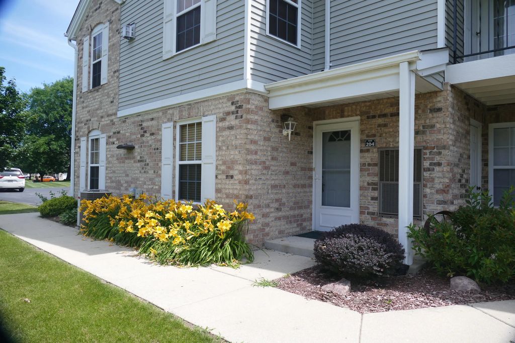 1030 N Sunnyslope Dr 204, Mount Pleasant