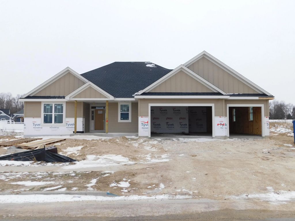 285 Mulberry Ln, Grafton
