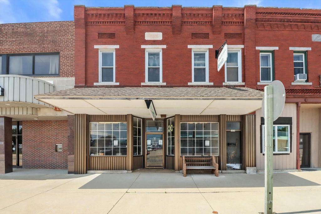 107 N High St, Randolph