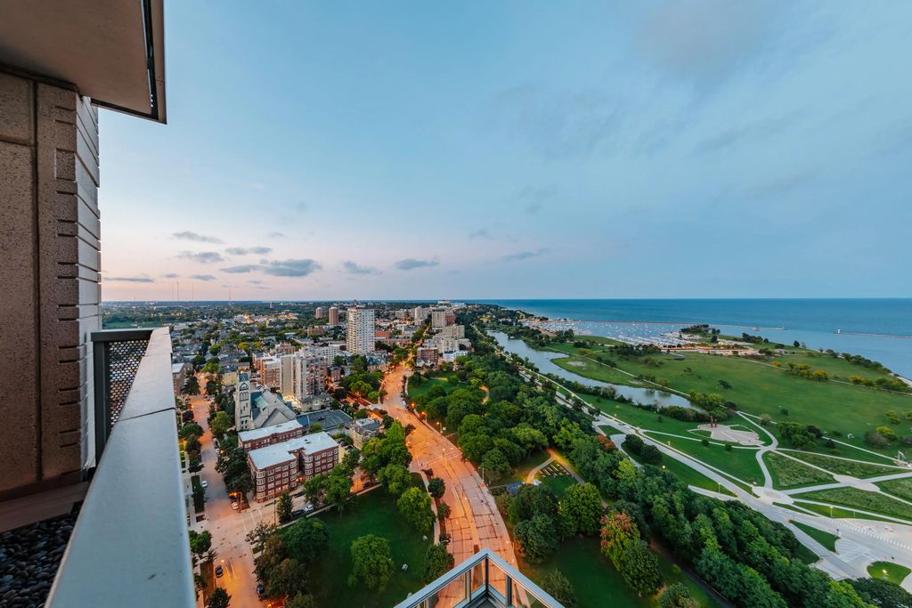 N/A, Milwaukee