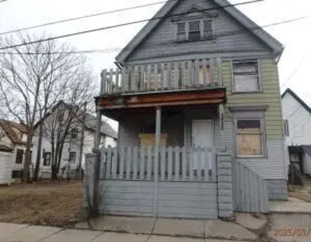 2920 N 20th St 2920-a, Milwaukee