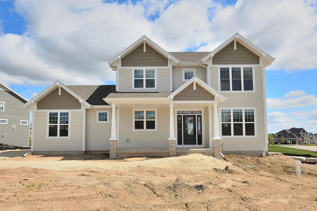 8246 W Bluebird Ct, Mequon