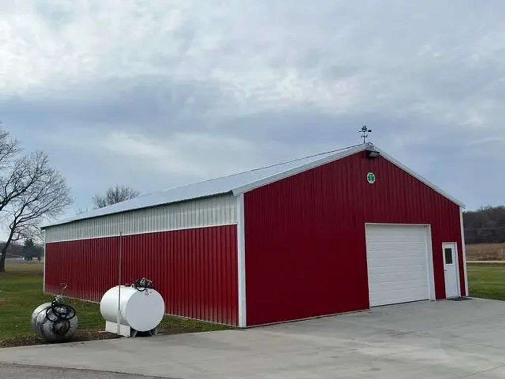 N/A, Fort Atkinson