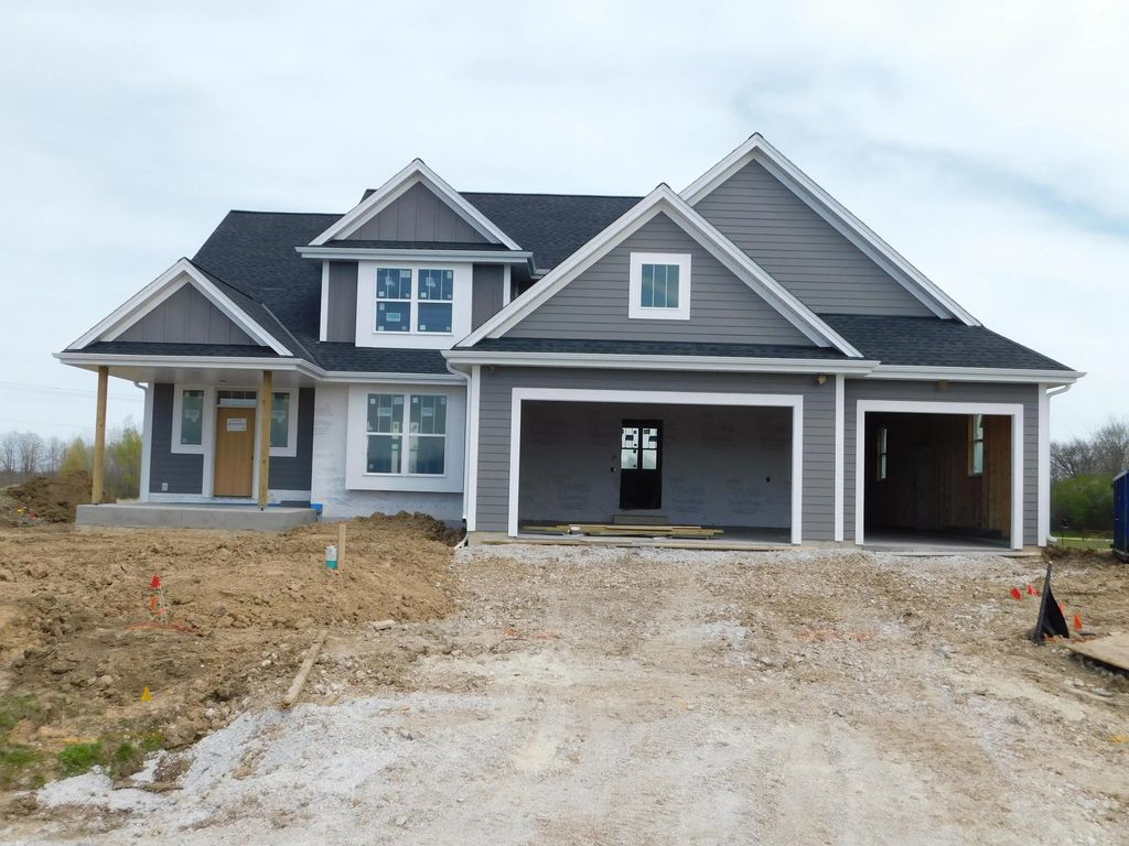 9766 N Migratory Ct, Mequon