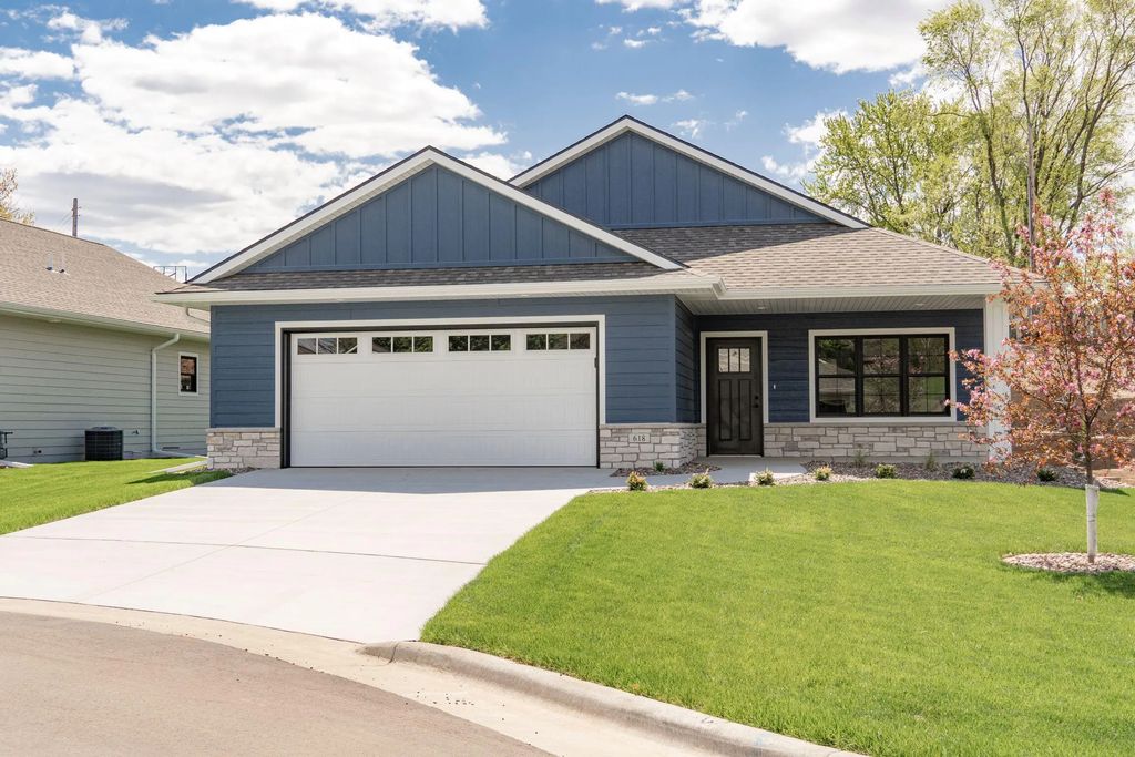 618 Johnson Pl, Onalaska