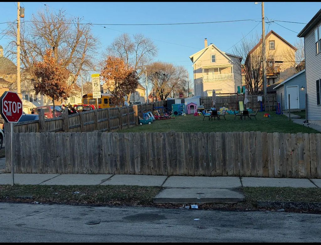 N/A, Milwaukee