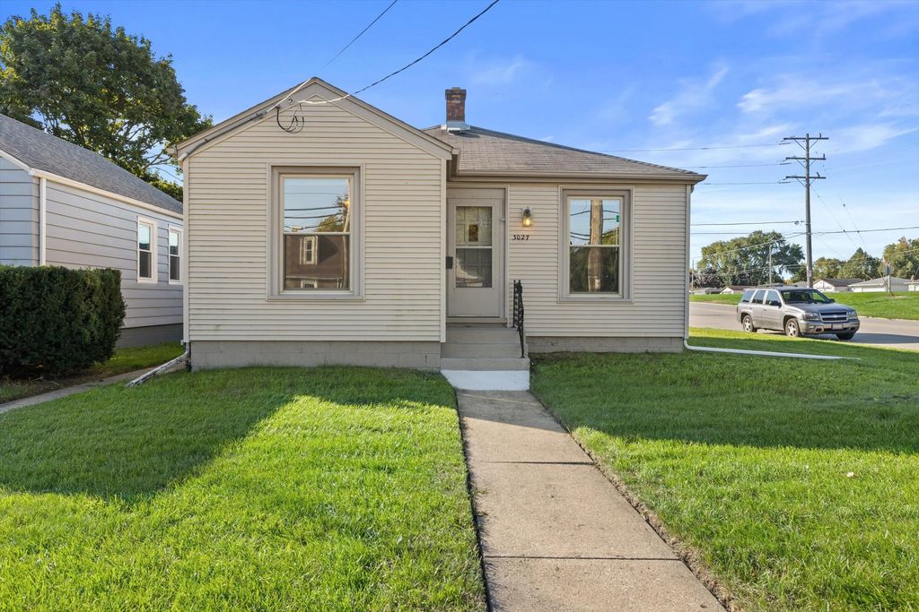 3027 21st St, Racine