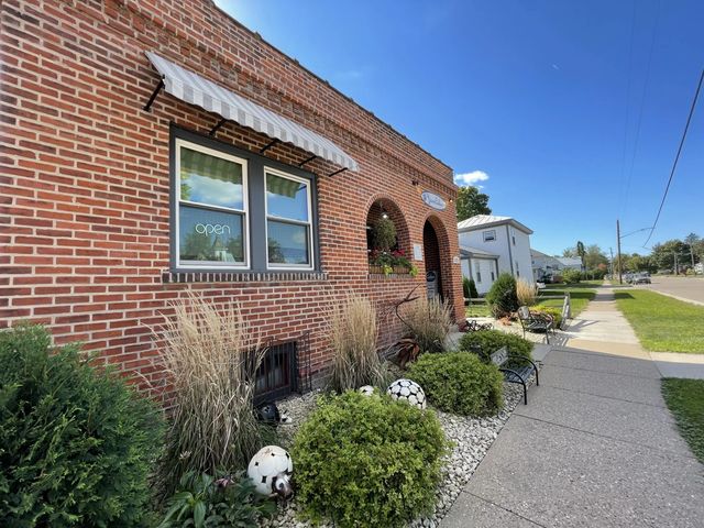 123 Hamilton St W, West Salem