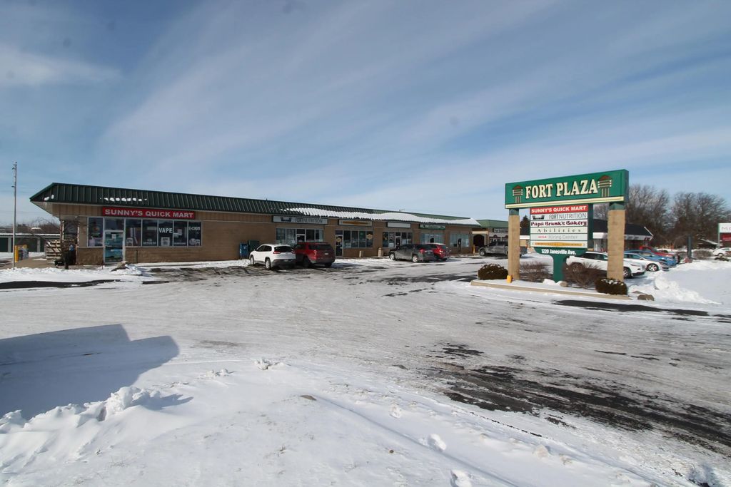 N/A, Fort Atkinson