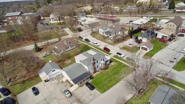 103 W Eagle St, Eagle