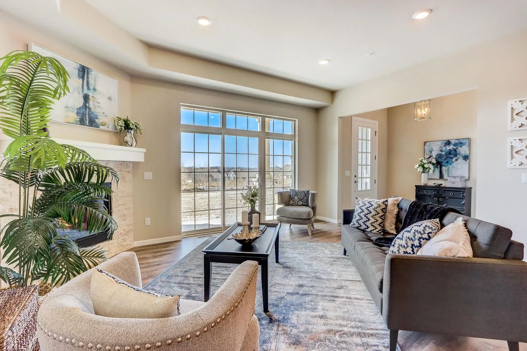 2836 Fox Lake Cir 102 / 01, Waukesha