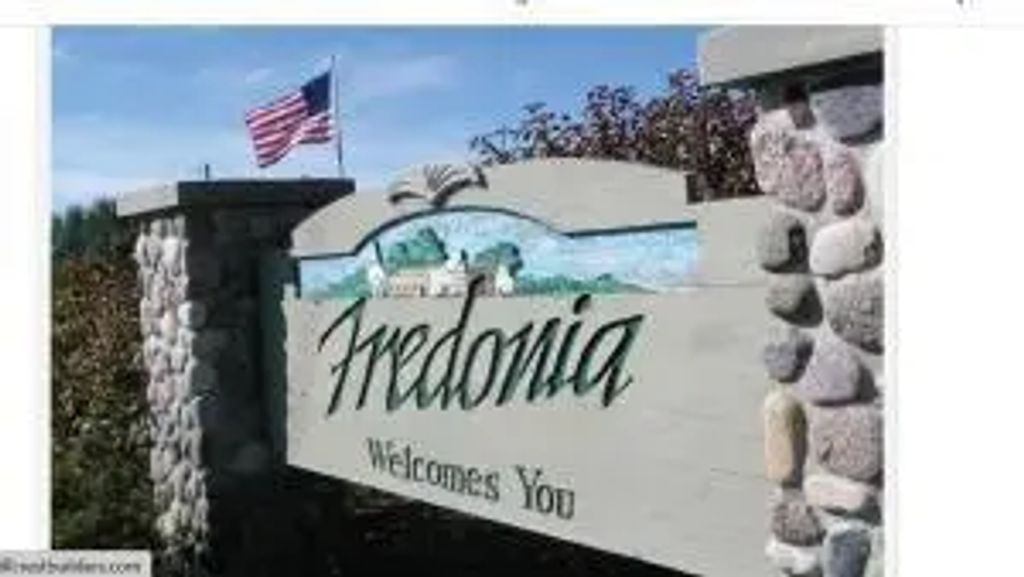Lt 78 South Gate Dr, Fredonia