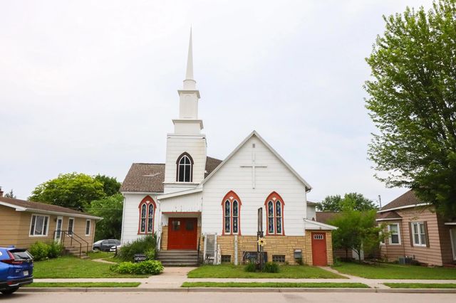 134 S Main St, Stoddard