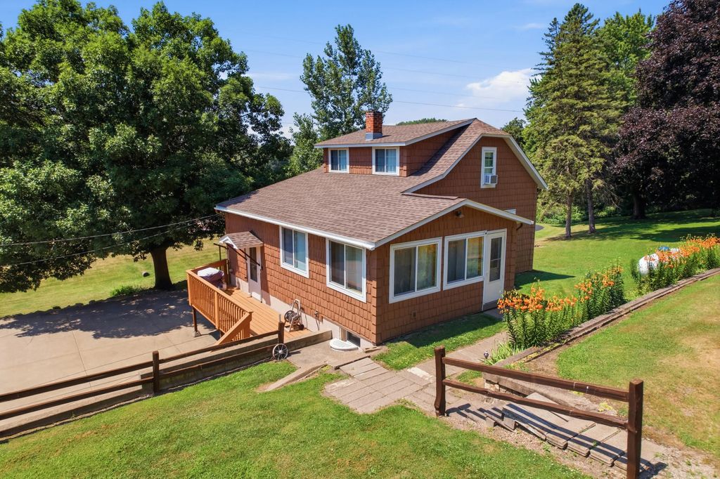 S2232 State Road 35 -, Belvidere