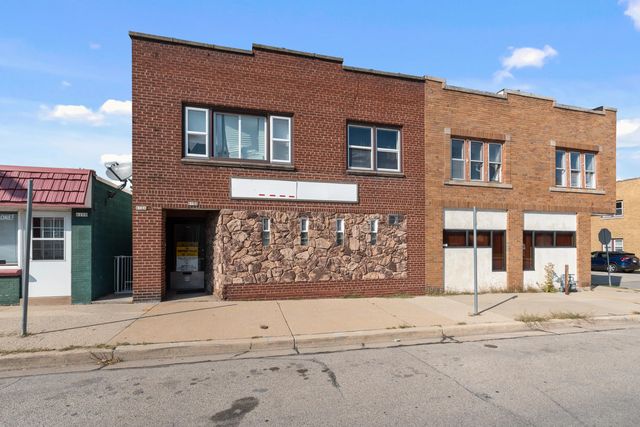 6104 W Lincoln Ave, West Allis