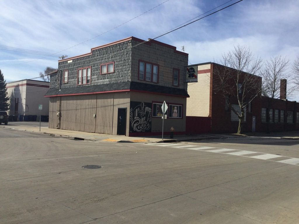 2203 Dekoven Ave, Racine
