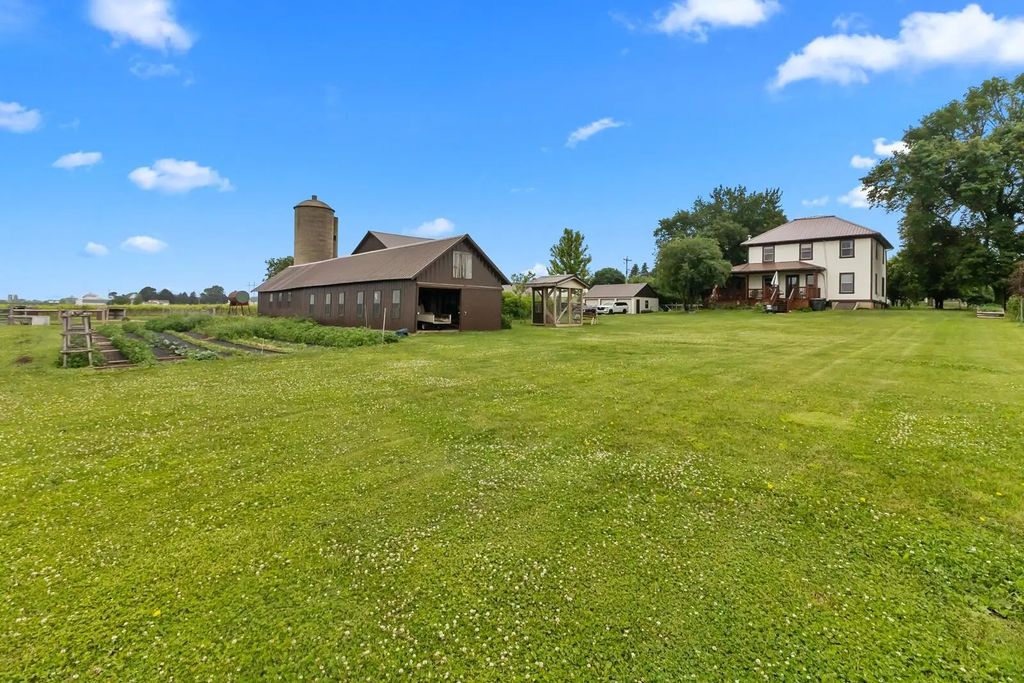 W5837 County Road A -, Sugar Creek