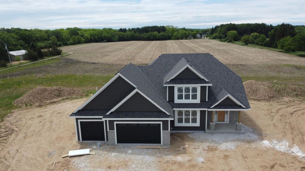 617 Talbots Woods Dr, Dousman