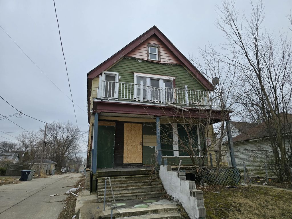 1121 W Finn Pl 1121a, Milwaukee