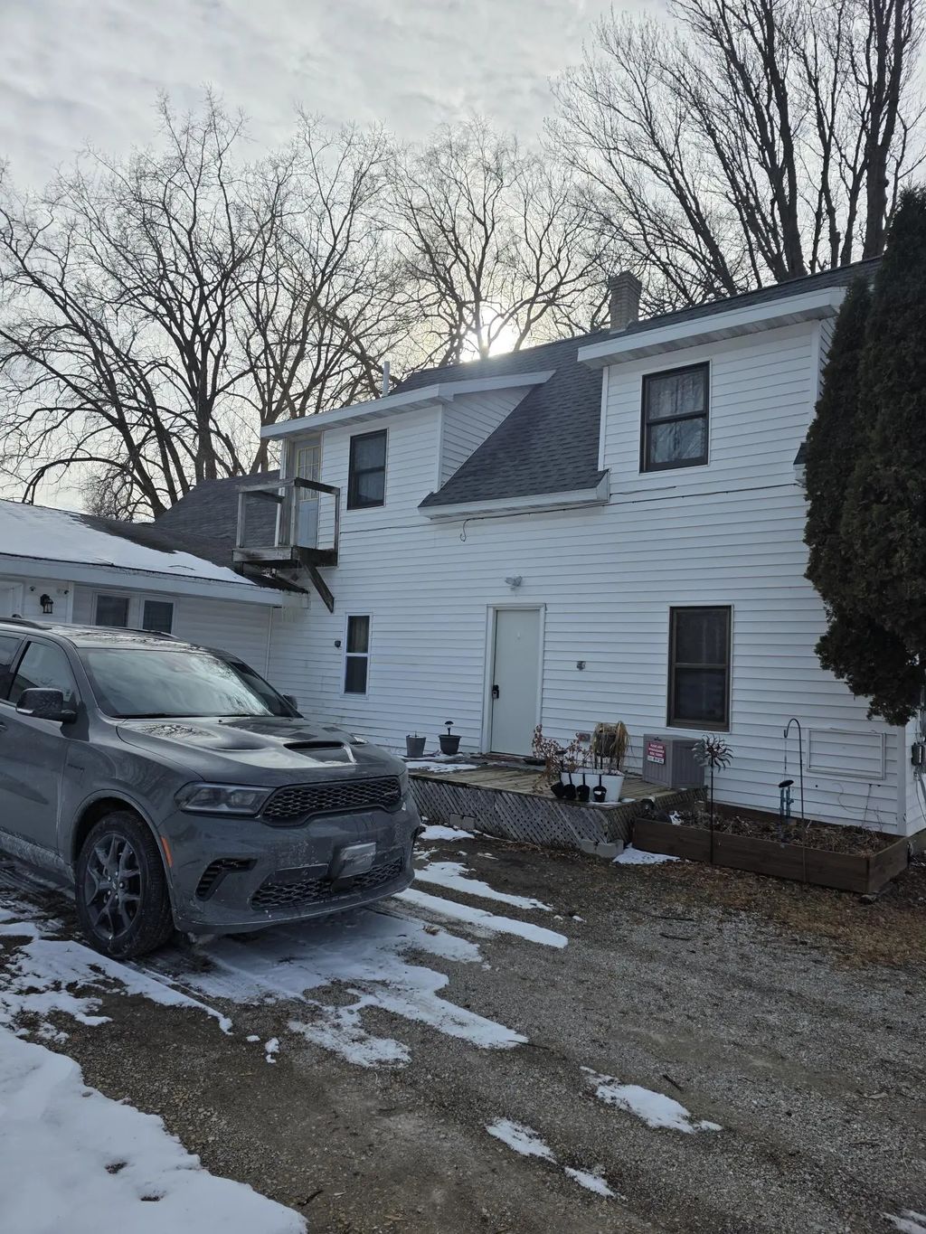W7731 Railroad St, Shiocton