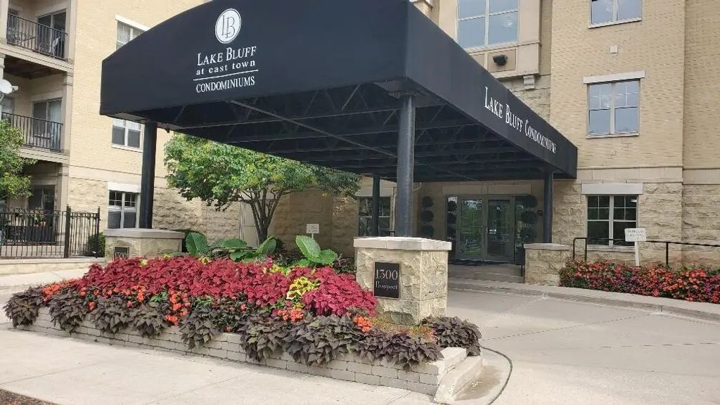 1300 N Prospect Ave 119, Milwaukee