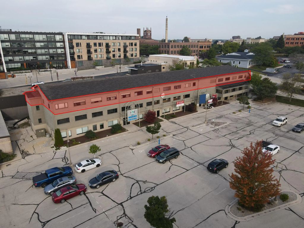 712 Riverfront Dr C, Sheboygan