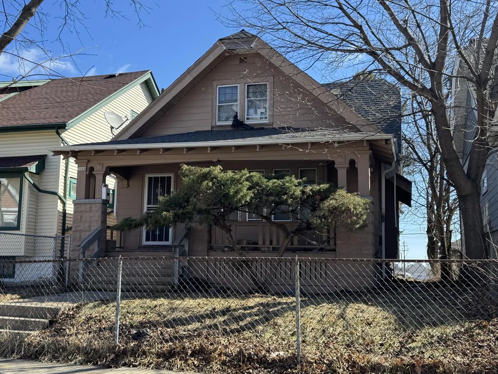 3048 N 36th St, Milwaukee