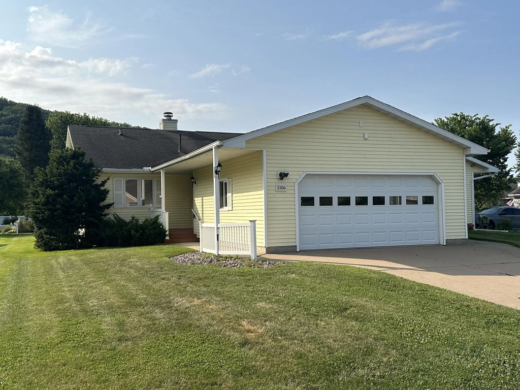 3304 Solaris Ln, La Crosse