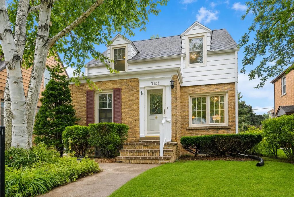 3131 E Crawford Ave, Saint Francis