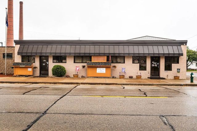 2423 16th St S, La Crosse