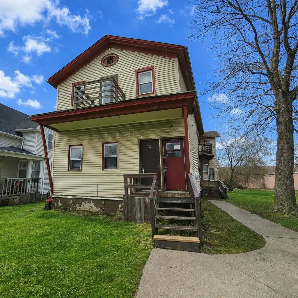 927 Marquette St, Racine