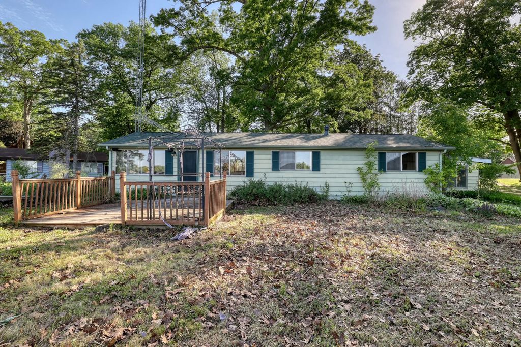 N5156 Butternut Ct, Hubbard