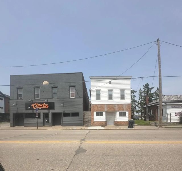 1101 Lacrosse St, La Crosse