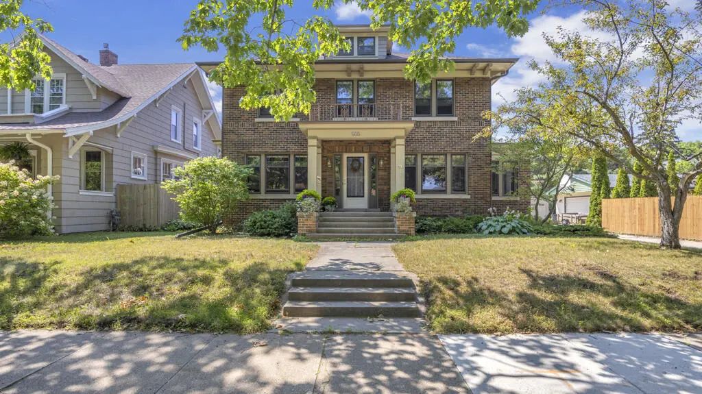 413 Lincoln Ave, Sheboygan