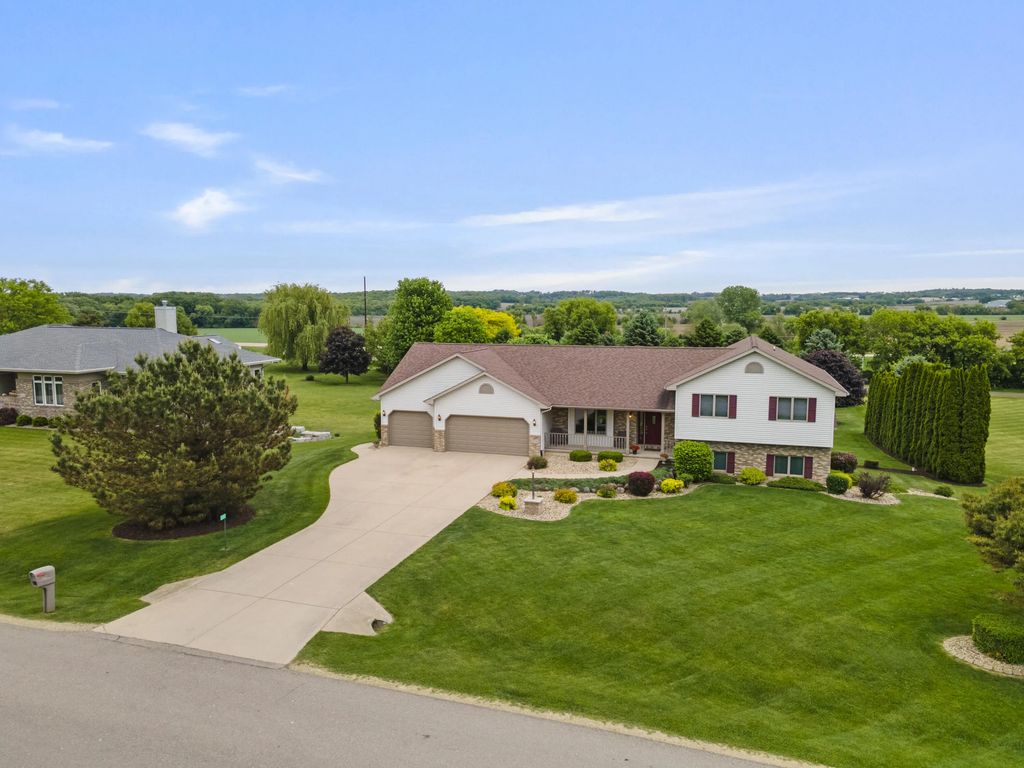 3658 Graham Paige Rd, Cottage Grove