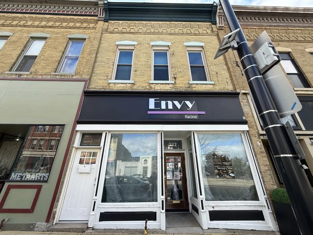 232 Main St, Racine