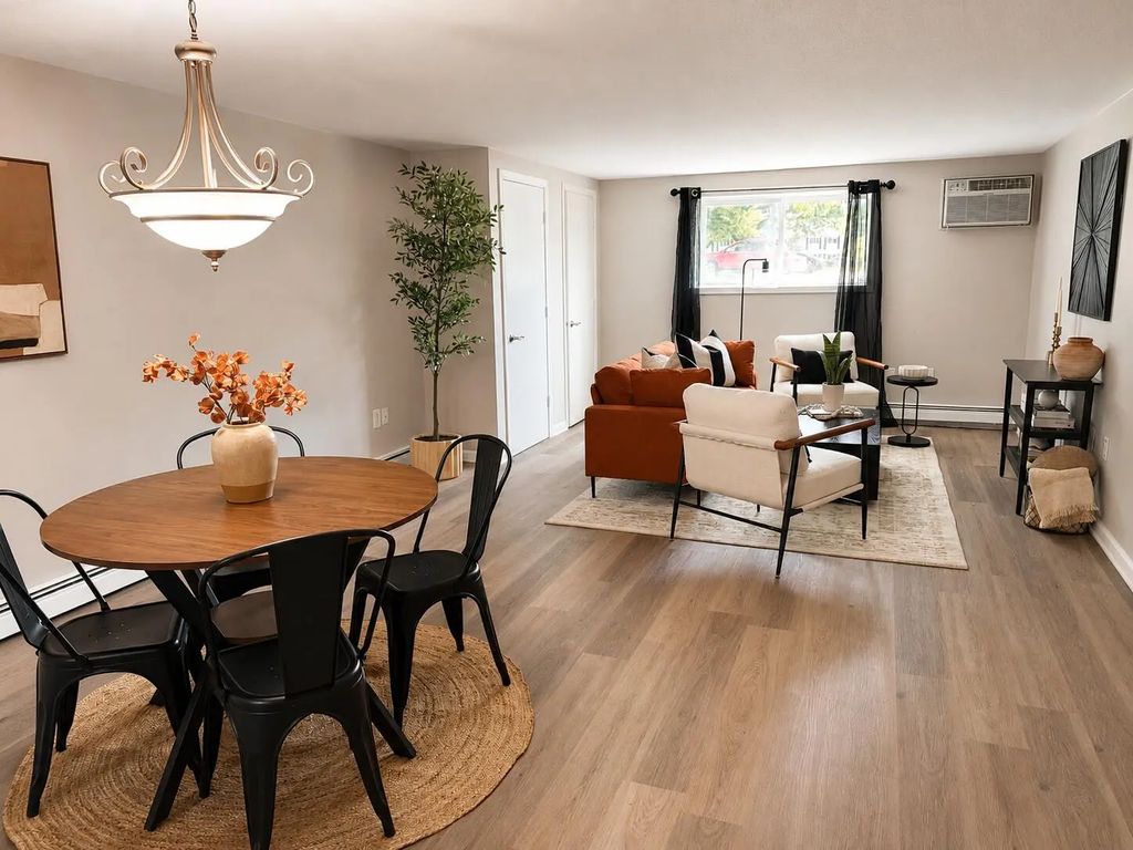 7401 Century Pl 103b, Middleton