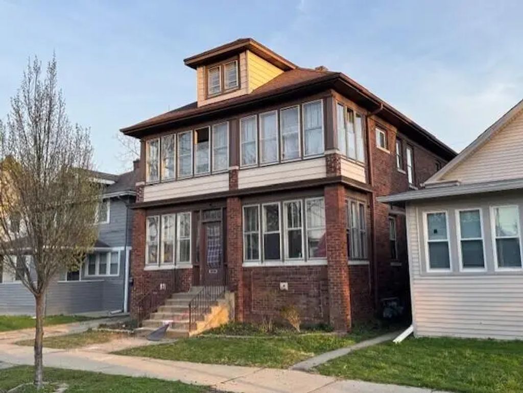 2009 Slauson Ave, Racine