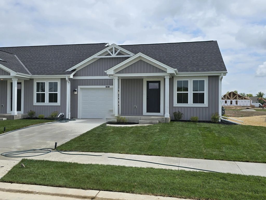 624 Harvest Ln, Hartford