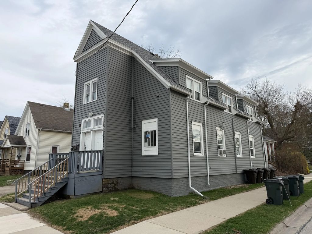 1235 Michigan Ave, South Milwaukee