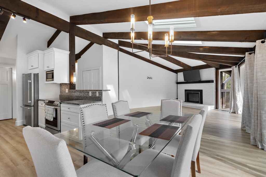 800 Aspen Dr C5, Fontana