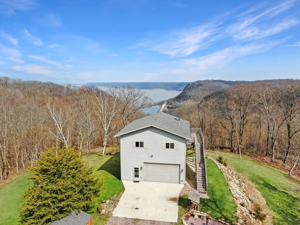 20507 Sunset View Dr, Seneca