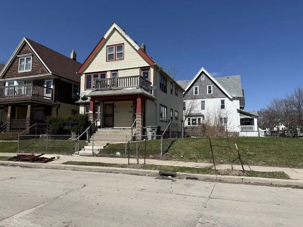 906 W Chambers St 908, Milwaukee