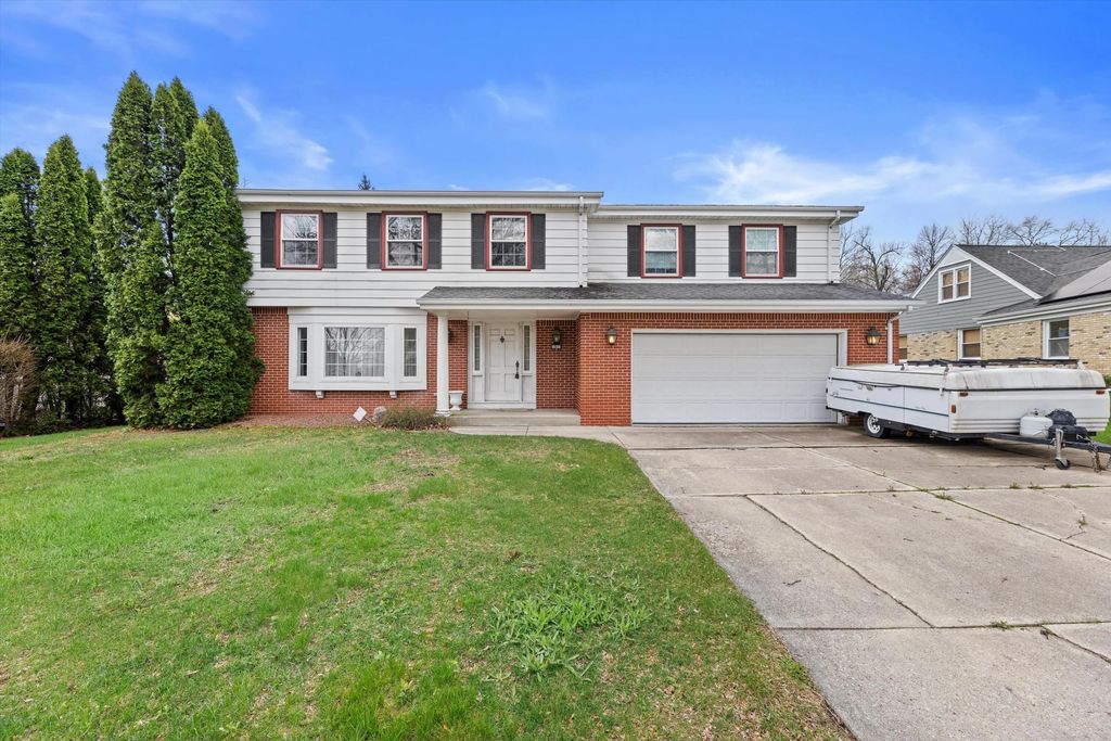 12011 W Ohio Ave, West Allis