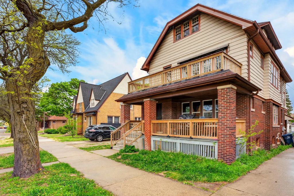 1718 W Capitol Dr 1720, Milwaukee