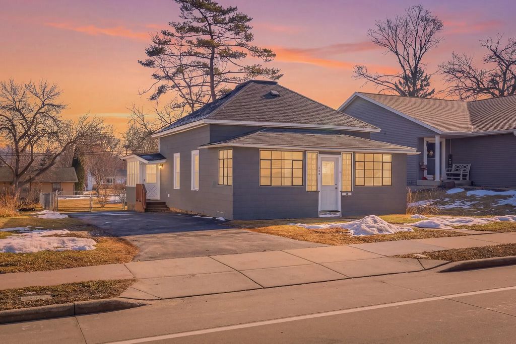 440 2nd Ave N, Onalaska