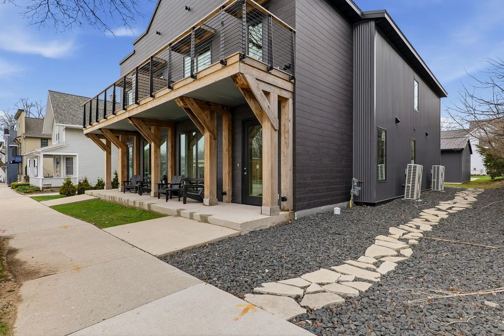 171 E Rhine St, Elkhart Lake